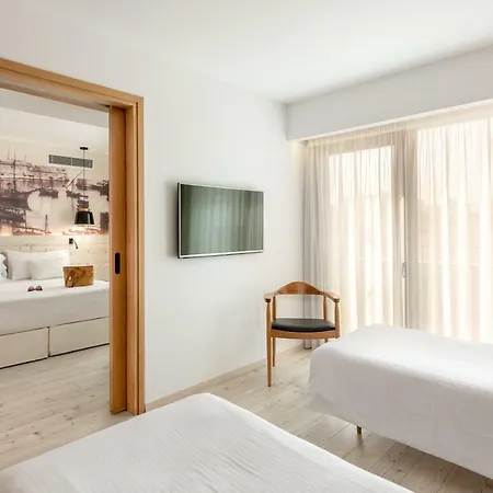 Ibis Styles 4*